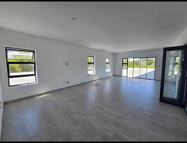 3 BEDROOM HOUSE FOR SALE IN SHELLEY POINT